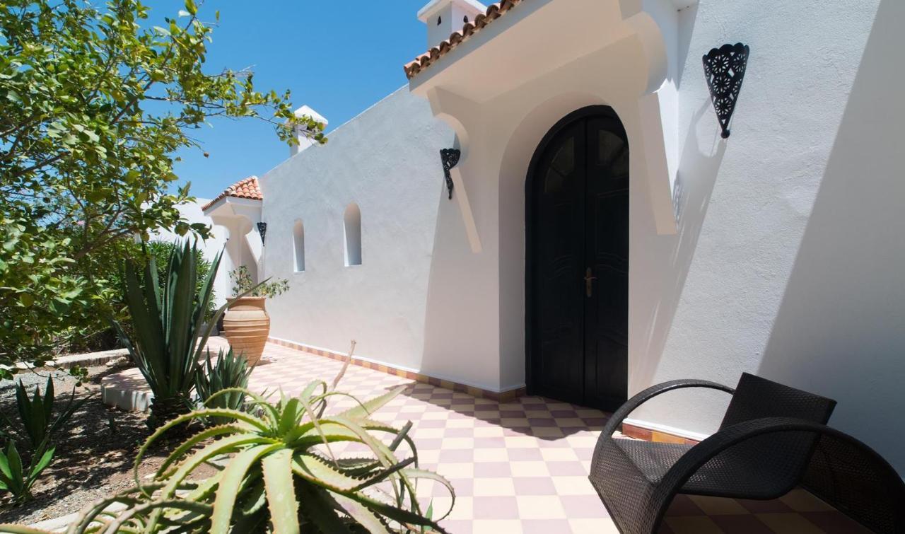 Villa Amaryllis Al Ghar Buitenkant foto
